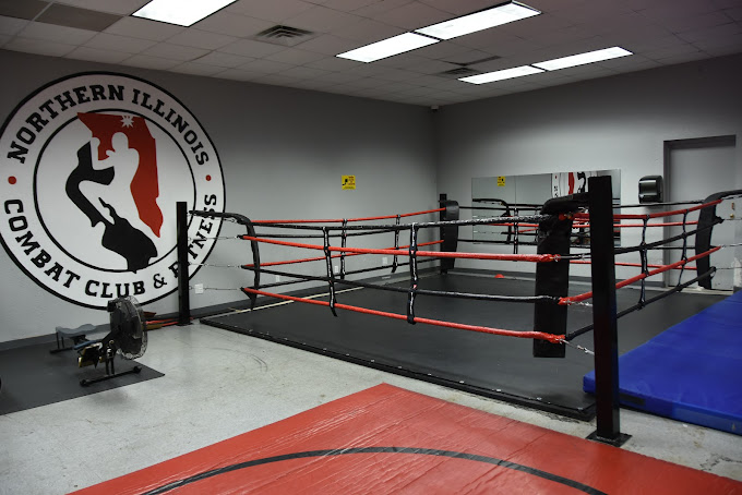 Northern Illinois combat club and fitness boxing ring